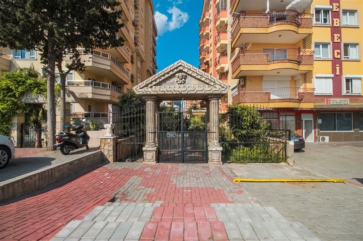 Большая квартира с шикарным видом на Средиземное море