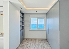 Большая квартира с шикарным видом на Средиземное море