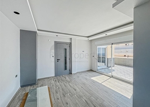 Большая квартира с шикарным видом на Средиземное море