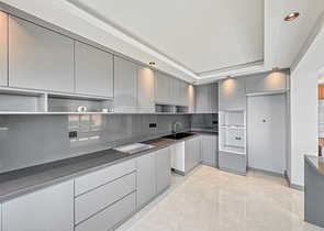 Большая квартира с шикарным видом на Средиземное море