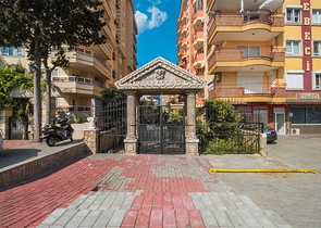 Большая квартира с шикарным видом на Средиземное море