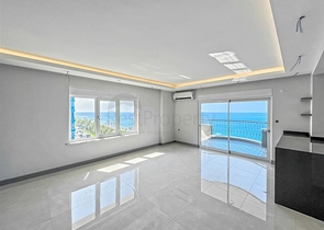 Большая квартира с шикарным видом на Средиземное море