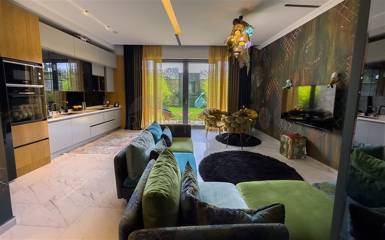 Садовый дуплекс 2+1 на первой береговой линии в Каргыджаке