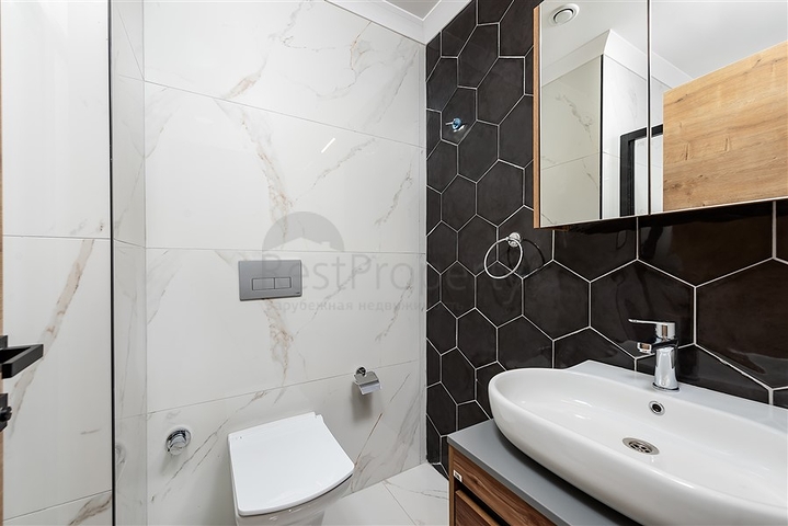 Двухкомнатная квартира со стильным ремонтом