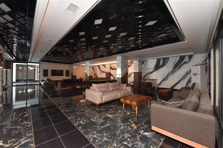 Двухкомнатная меблированная квартира в новом комплексе Махмутлара