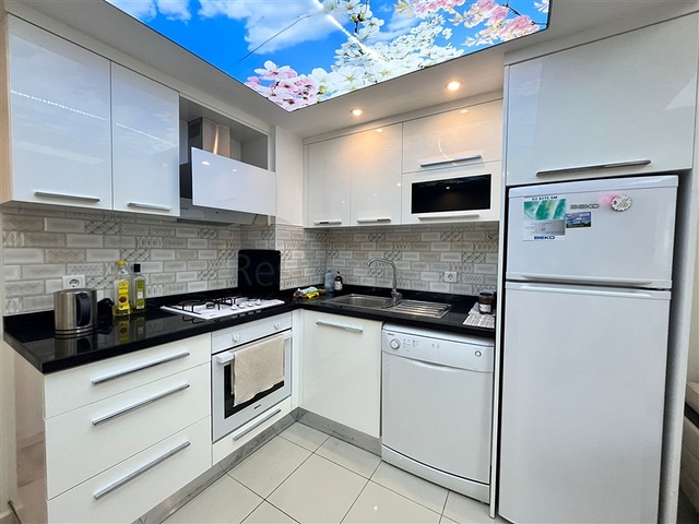 Квартира 1+1 в 300 метрах от пляжа Клеопатра.