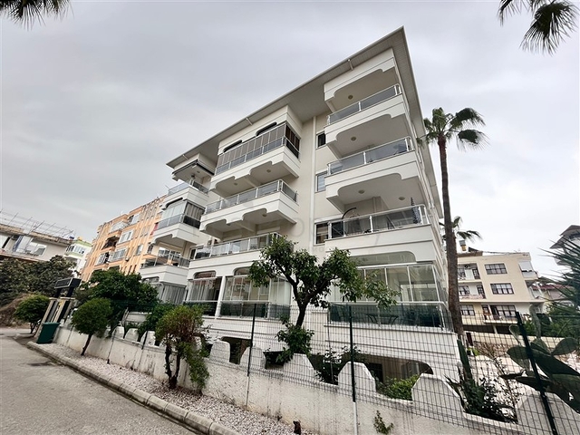 Квартира 1+1 в 300 метрах от пляжа Клеопатра.