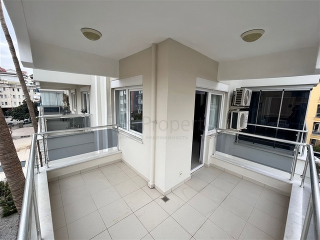 Квартира 1+1 в 300 метрах от пляжа Клеопатра.