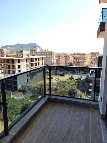 Квартира 1+1 всего в 750 м от пляжа Клеопатра