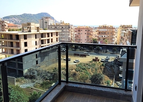 Квартира 1+1 всего в 750 м от пляжа Клеопатра