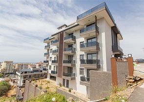 Меблированная квартира 1+1 на пляже Клеопатра