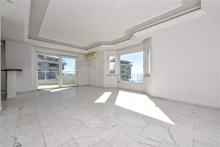 Квартира 2+1 на первой линии с фронтальным видом на море