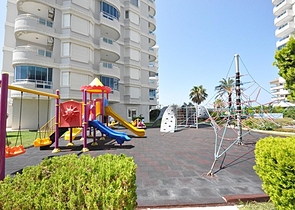 Квартира 2+1 на первой линии с фронтальным видом на море