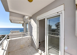 Квартира 2+1 на первой линии с фронтальным видом на море