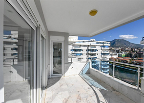 Квартира 2+1 на первой линии с фронтальным видом на море