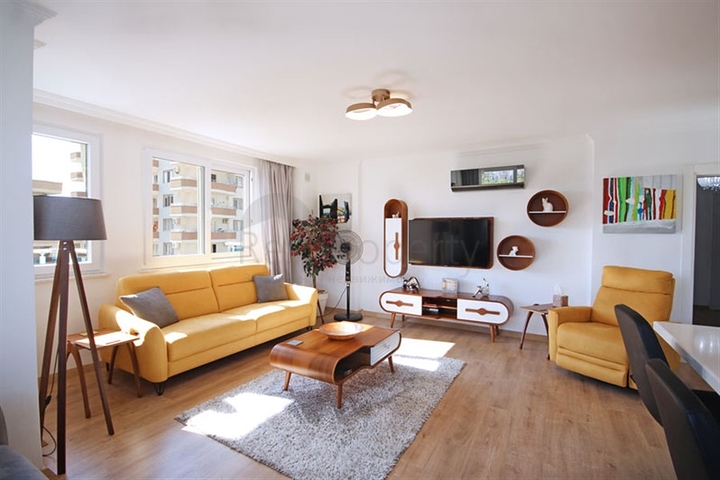 Меблированная квартира планировкой 2+1 в районе Махмутлар Меблированная квартира планировкой 2+1 в районе Махмутлар