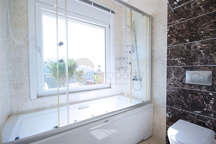 Вилла с собственным бассейном