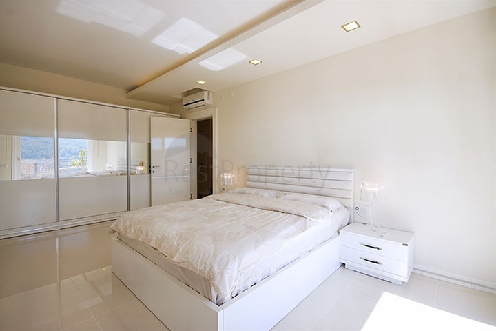 Вилла с собственным бассейном