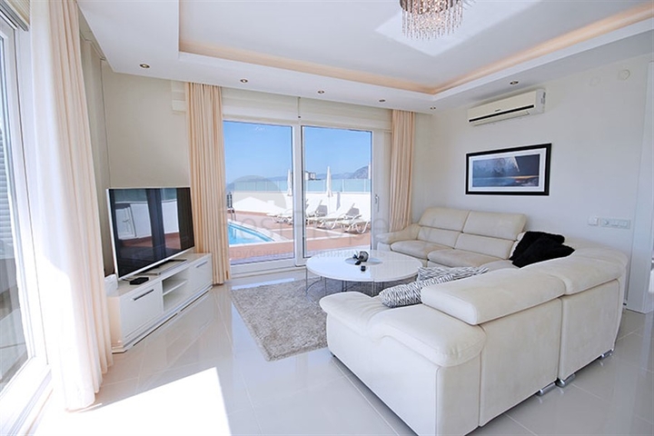 Вилла с собственным бассейном