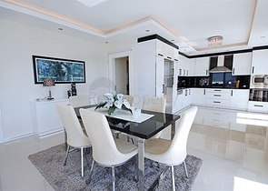 Вилла с собственным бассейном