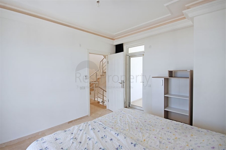 Вилла 4+1 с видом на море в районе Каргыджак