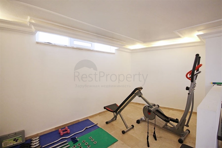 Вилла 4+1 с видом на море в районе Каргыджак