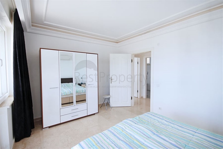 Вилла 4+1 с видом на море в районе Каргыджак