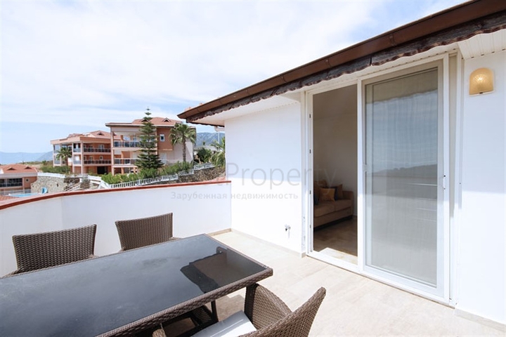 Вилла 4+1 с видом на море в районе Каргыджак