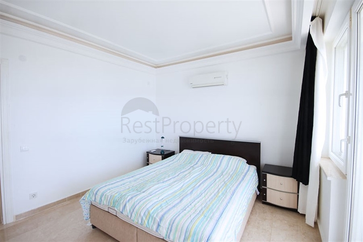 Вилла 4+1 с видом на море в районе Каргыджак