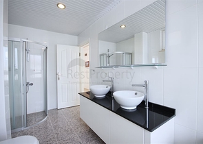 Вилла 4+1 с видом на море в районе Каргыджак