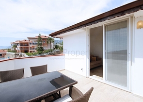 Вилла 4+1 с видом на море в районе Каргыджак