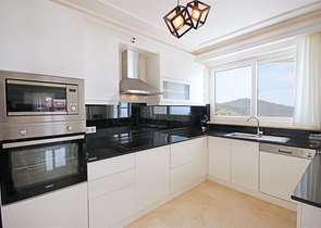 Вилла 4+1 с видом на море в районе Каргыджак