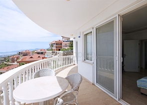 Вилла 4+1 с видом на море в районе Каргыджак