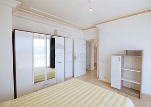 Вилла 4+1 с видом на море в районе Каргыджак