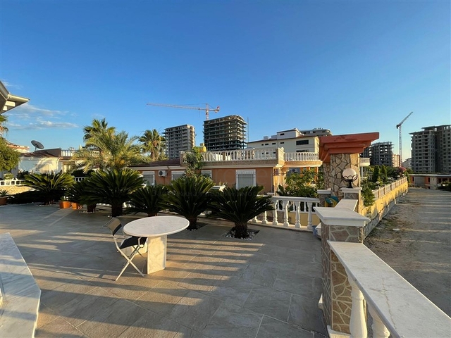 Вилла 2+1 с мебелью и техникой всего 900 м до Средиземного моря