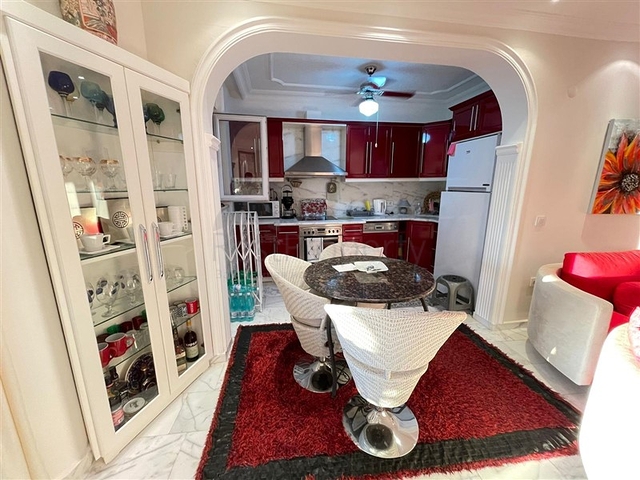 Вилла 2+1 с мебелью и техникой всего 900 м до Средиземного моря