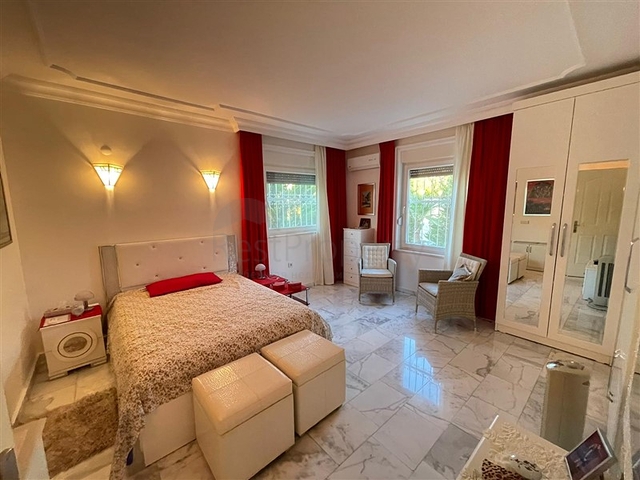 Вилла 2+1 с мебелью и техникой всего 900 м до Средиземного моря