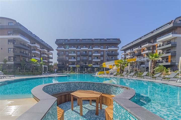 Квартира планировкой 1+1 в современном комплексе в районе Оба