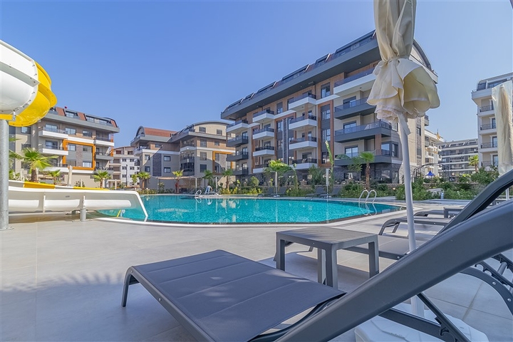 Квартира планировкой 1+1 в современном комплексе в районе Оба