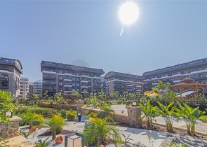 Квартира планировкой 1+1 в современном комплексе в районе Оба