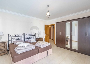 Трехкомнатная квартира в комплексе на первой береговой линии