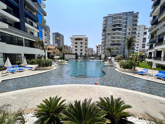 Квартира 1+1 с видом на горы в современном комплексе