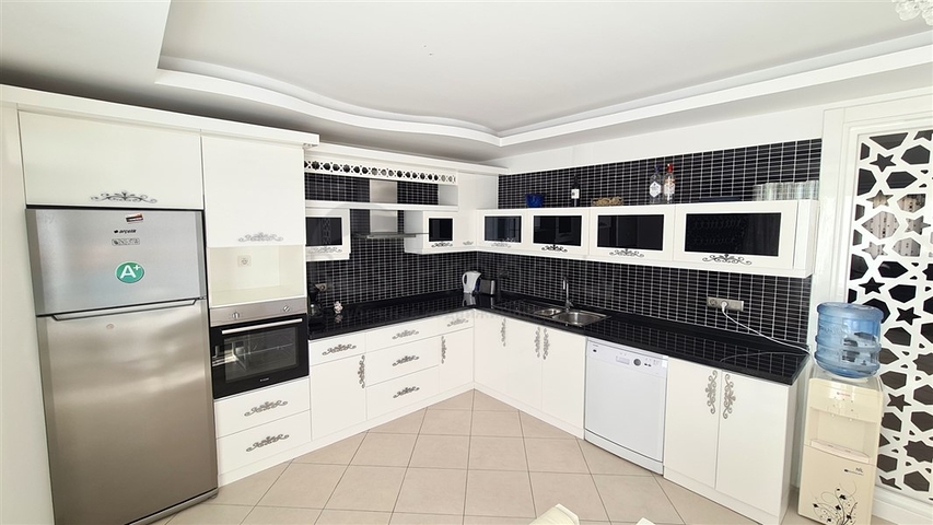 Пентхаус 5+1 в центре Алании район Оба