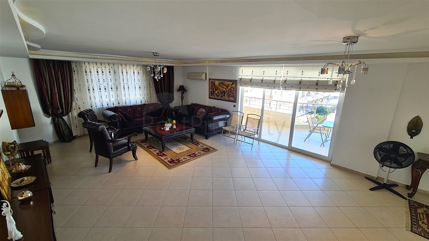 Пентхаус 5+1 в центре Алании район Оба