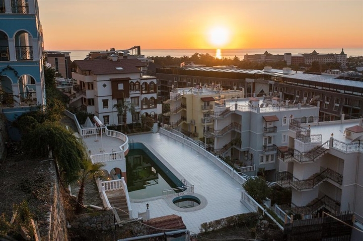 Квартира 2+1 в жилом комплексе в районе Конаклы