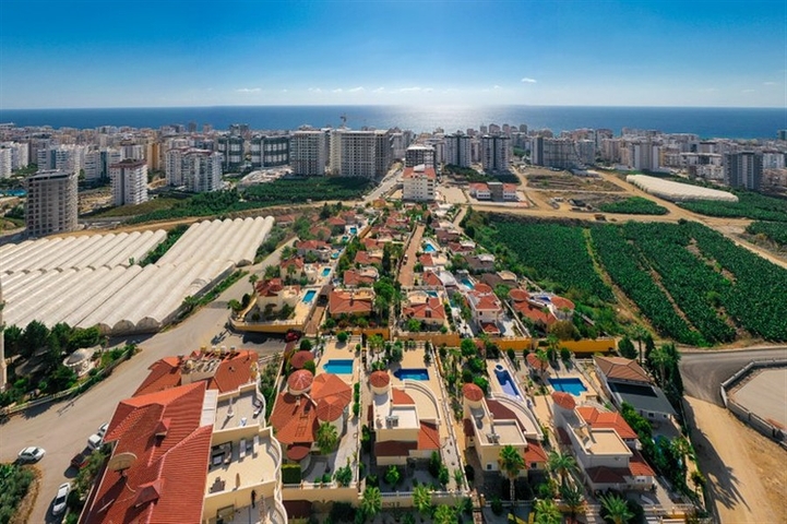 Частная вилла 2+1 в районе Махмутлар всего  в 900м от Средиземного моря