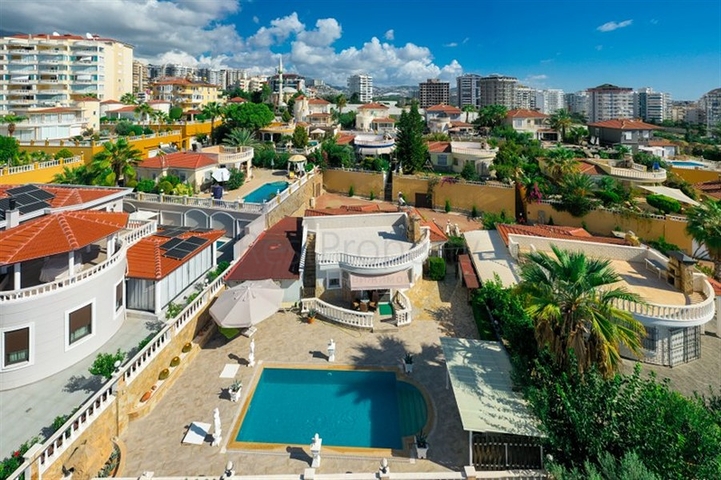 Частная вилла 2+1 в районе Махмутлар всего  в 900м от Средиземного моря