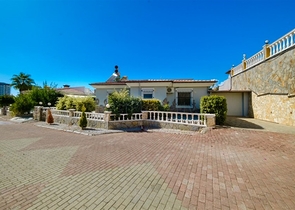 Частная вилла 2+1 в районе Махмутлар всего  в 900м от Средиземного моря