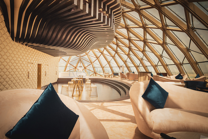 Шестиэтажный Дом с роскошной мебелью и бассейном в Дубай