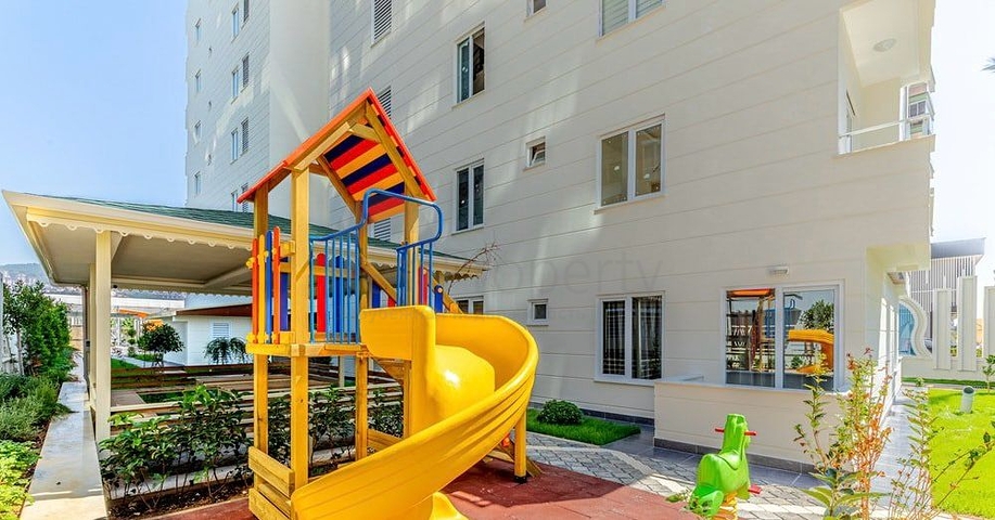 Квартира 1+1 в районе Махмутлар с мебелью и техникой. 